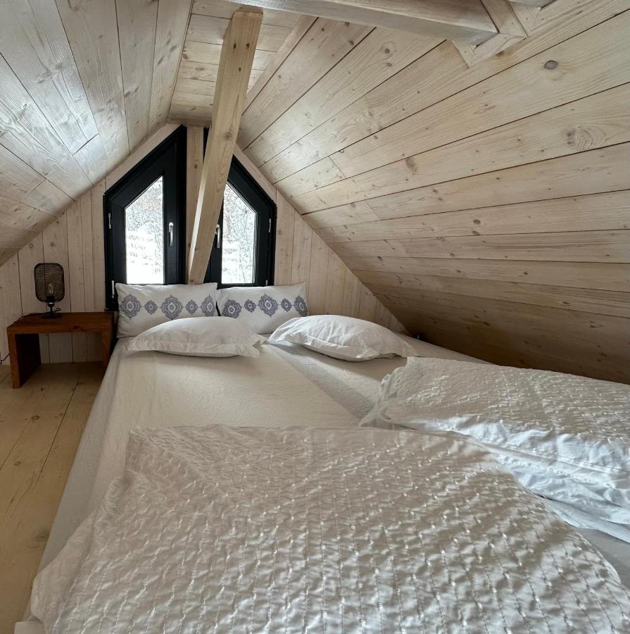 Villa Bramble Tiny House Zărneşti Esterno foto